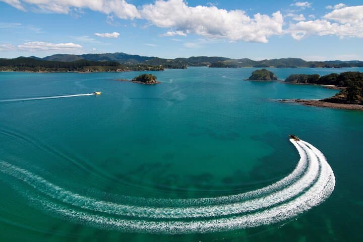 Fast Boat to the Hole in the Rock — Bay of Islands Thrill Cruise photo 4