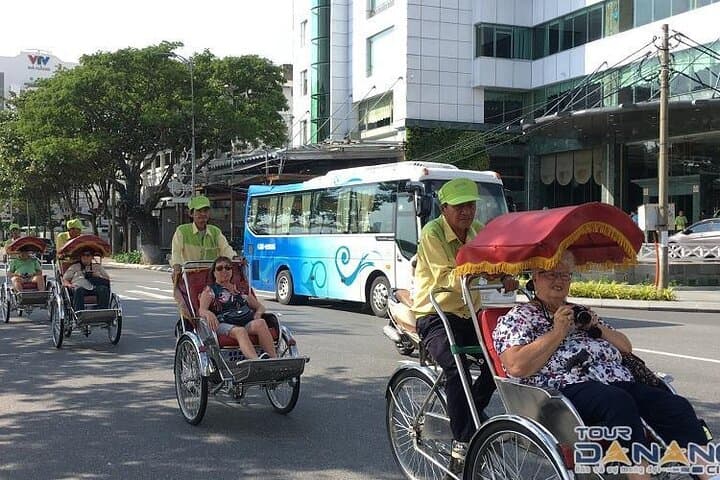 Da Nang Rickshaw & Street Food Tour Along the Han River photo 3