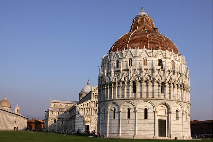 Self-Guided Pisa Scavenger Hunt: Leaning Tower & City Highlights Walk