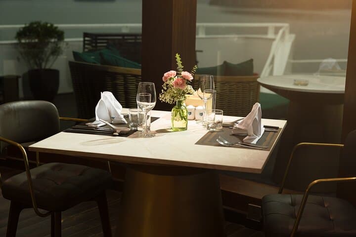 Halong Delight 2: Full-Day Luxury Cruise Through Halong & Lan Ha Bay