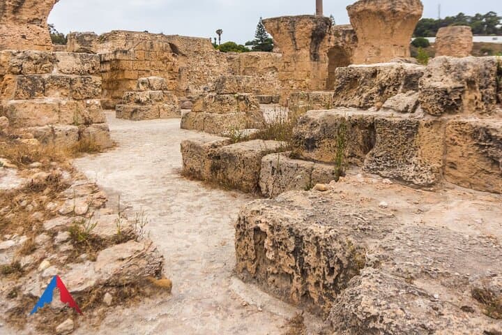 Tunis Medina, Carthage & Sidi Bou Said Day Tour — History, Sights & Practical Guide