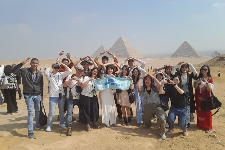 7-Day Private Egypt Tour: Pyramids, Luxor & Cairo Highlights