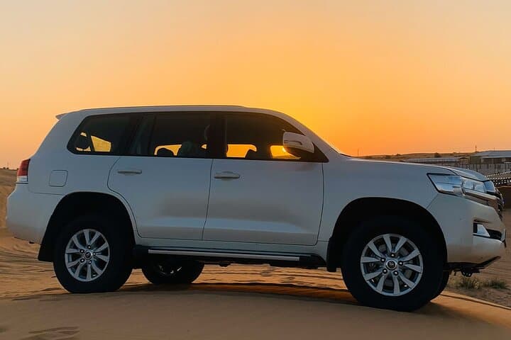 Dubai Private Evening Desert Safari: 4x4 Dune Bashing, Camel Ride & BBQ