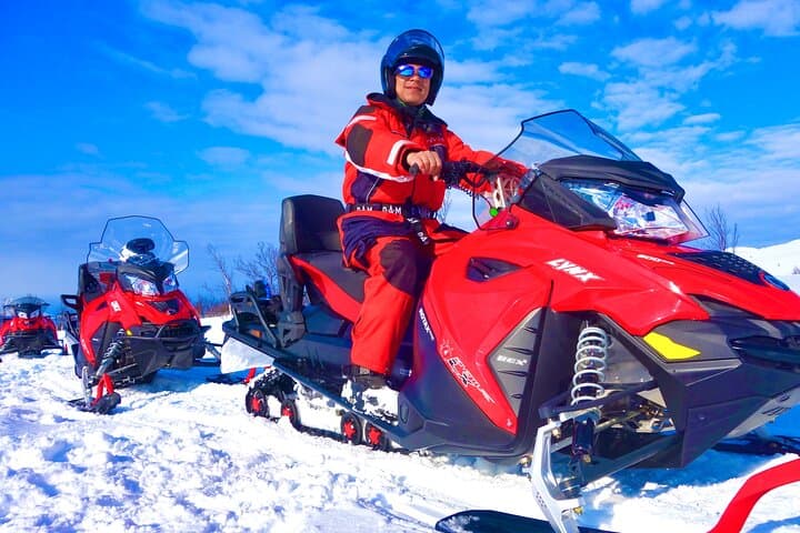 Aurora Crystal Lavvo: Overnight Snowmobile Adventure in Lyngen photo 5