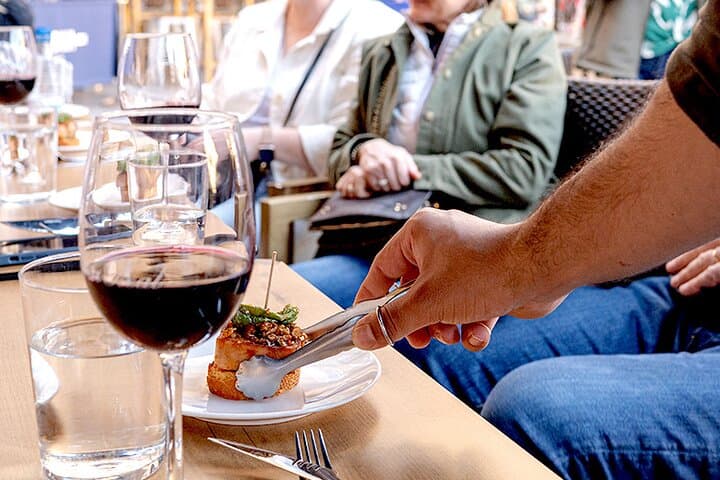 Bilbao Luxury Pintxos & Premium Wines Small-Group Food Tour photo 4