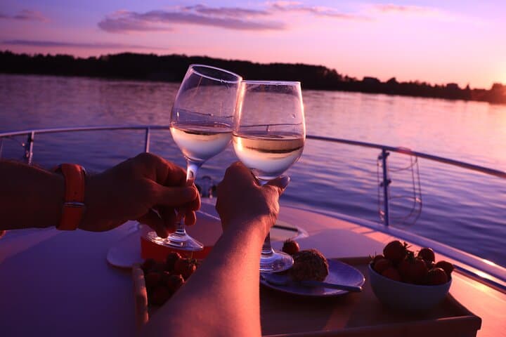 Sunset Cruise in Torrevieja: Exclusive Boat with Cava photo 3