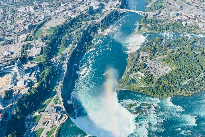Niagara Falls Day Trip from Toronto with Hornblower Cruise or Skylon Tower