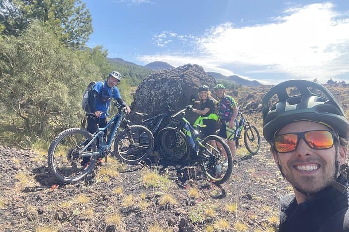 E‑Bike Excursion on Mount Etna — 1.25‑Hour Guided E‑MTB Tour of the South Flank photo 3