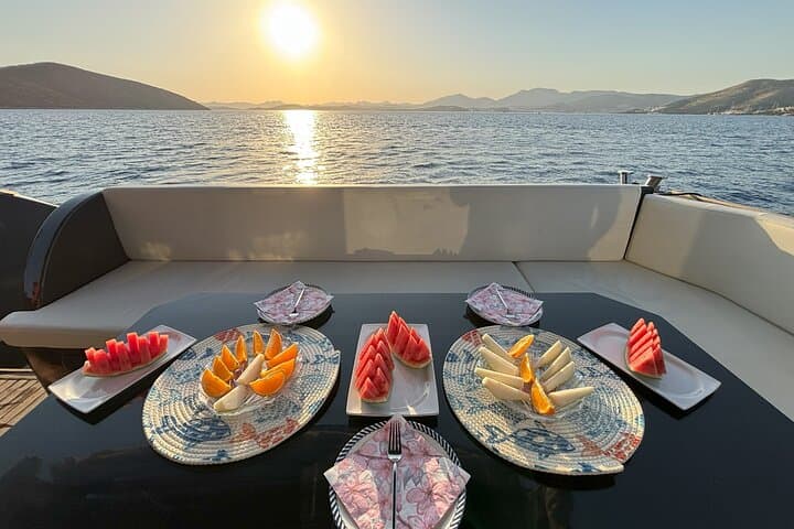 Bodrum Private Motor-Yacht Sunset Dinner Cruise: 3-Hour Sunset, Swim & Snorkel