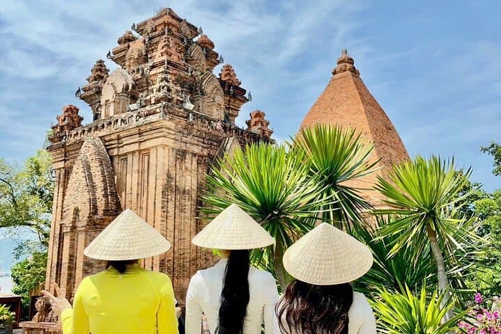 Half-Day Nha Trang Private Car Excursion: Hon Chong, Po Nagar & City Sights photo 2