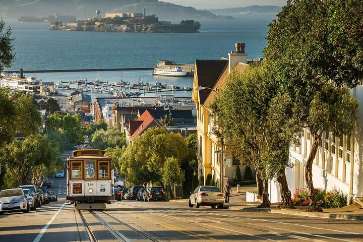 Self-Guided San Francisco Walking Audio Tour — Golden Gate Views to Chinatown Stories photo 3