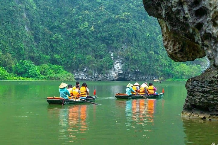 Ninh Binh Day Trip From Hanoi: Hoa Lu, Trang An Boat Tour, Mua Cave & Cycling photo 1