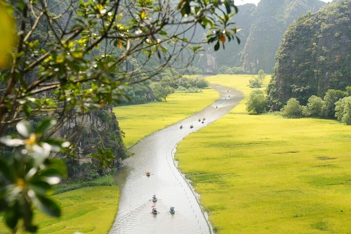 Ninh Binh Day Trip: Hoa Lu Temples, Tam Coc Boat Ride & Bike Tour photo 1