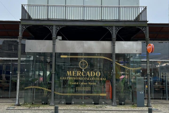 Aveiro Scavenger Hunt: Self-Guided Walking Tour of City Sights photo 3