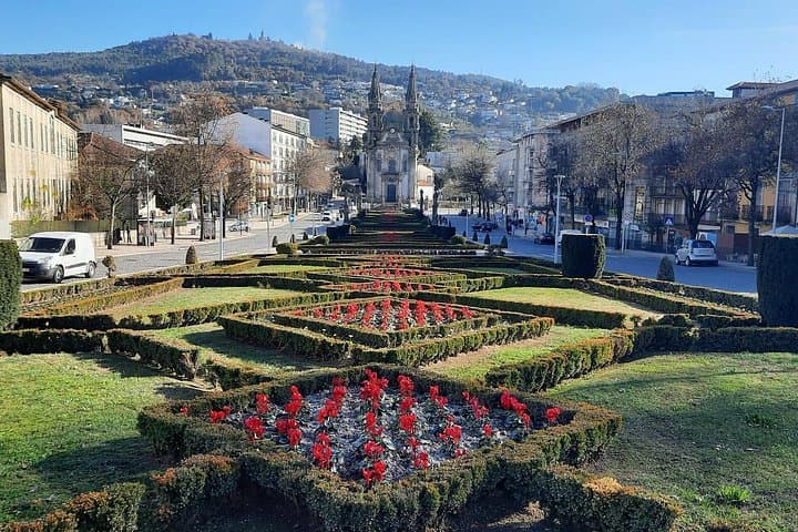Guimarães Self-Guided Scavenger Hunt: Interactive Walking Tour of Historic Sights photo 3
