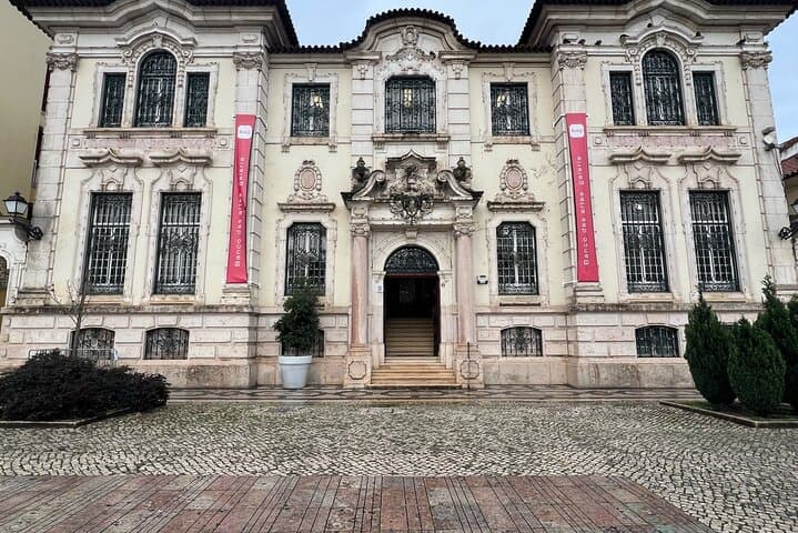 Explore Leiria: Self-Guided Scavenger Hunt and Historic Sights Walking Tour photo 3