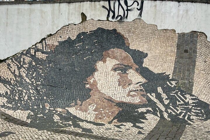 Lisbon Alfama Scavenger Hunt: Interactive Self-Guided Walking Tour photo 2