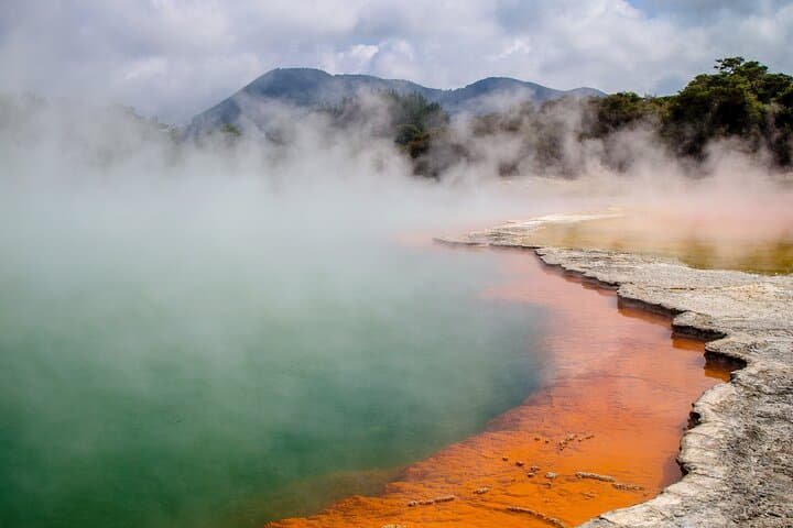 Wai-O-Tapu and Polynesian Spa Day Tour from Auckland — Geothermal Wonders & Hot Springs photo 3