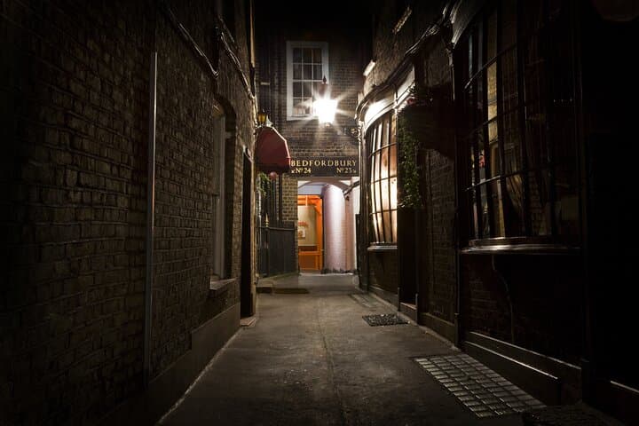 Jack the Ripper Walking Tour London — Whitechapel Night Walk & Crime History photo 1