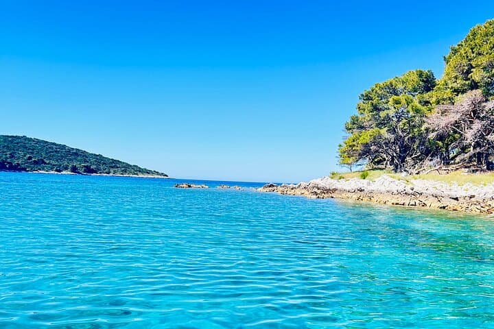 Private Half-Day Boat Tour to Blue Lagoon & Secret Islands from Split photo 5
