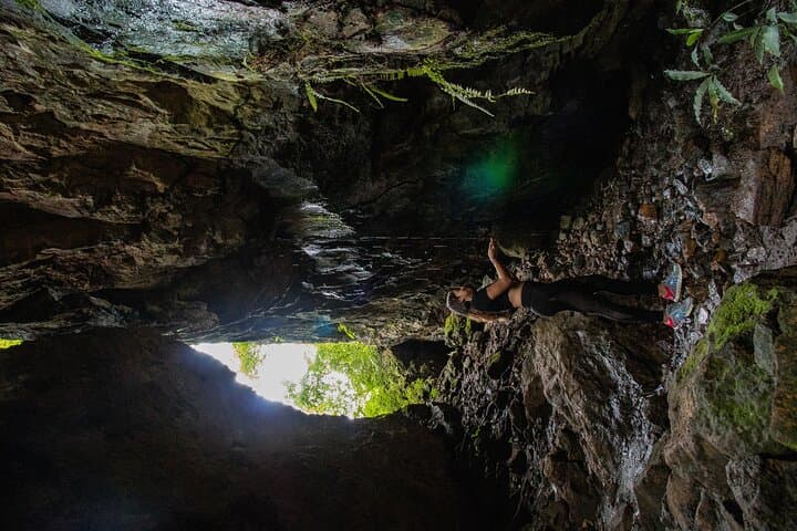 La Leona Waterfall Hike — Playa Hermosa's Turquoise River Adventure photo 2