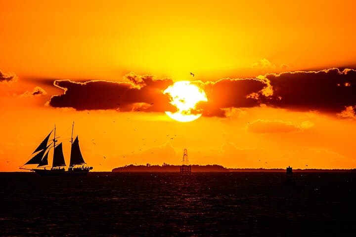 Six Fins Key West Private Sunset Cruise: Luxury Charter for Romantic Sunsets photo 4