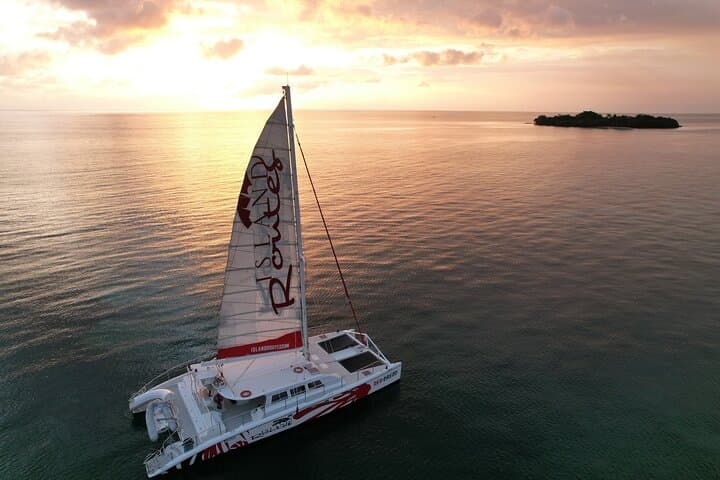 Montego Bay Reggae Sunset Catamaran Cruise: Sunset Sail with DJ & Open Bar photo 2