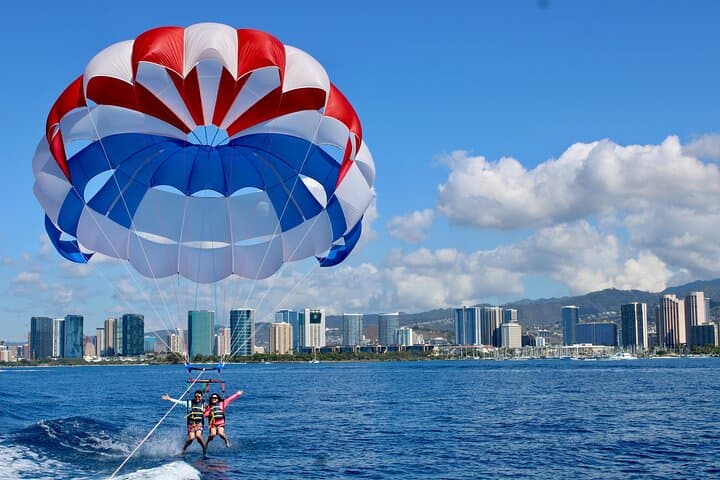 Parasail Waikiki: 1,000-Foot Views Over Diamond Head photo 4