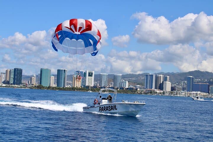 Parasail Waikiki: 1,000-Foot Views Over Diamond Head photo 6