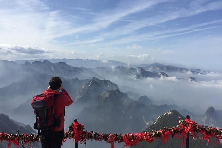 Three-Day Xi'an Adventure: Terracotta Warriors, Hanyangling & Mt Huashan Hike