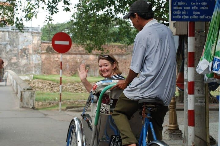 Hue Cyclo Private Tour: Imperial Citadel, Royal Museum & Dong Ba Market photo 4