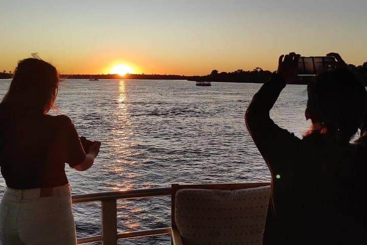 Zambezi Sunset Safari Cruise: Victoria Falls Wildlife & Sundowner Boat Tour photo 4