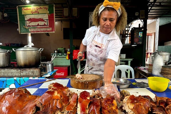 Cebu Culinary & Heritage Walking Tour — Magellan's Cross to Street Food photo 3