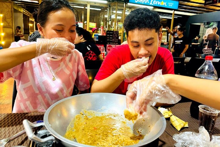 Cebu Culinary & Heritage Walking Tour — Magellan's Cross to Street Food photo 5