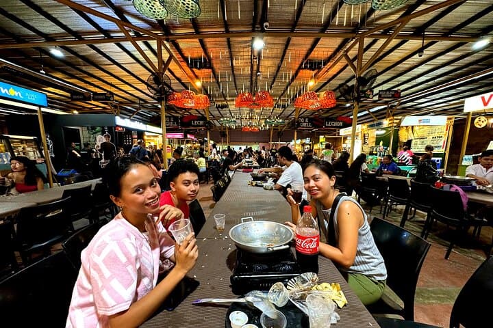 Cebu Culinary & Heritage Walking Tour — Magellan's Cross to Street Food photo 2