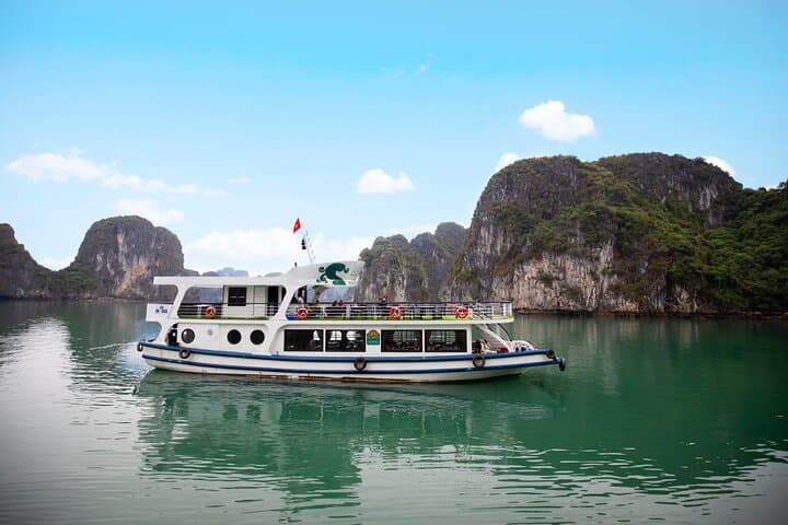 2-Day Ninh Binh & Bai Tu Long Bay Cruise: Tam Coc Bamboo Boats, Mua Cave Views & Bai Tu Long Kayaking