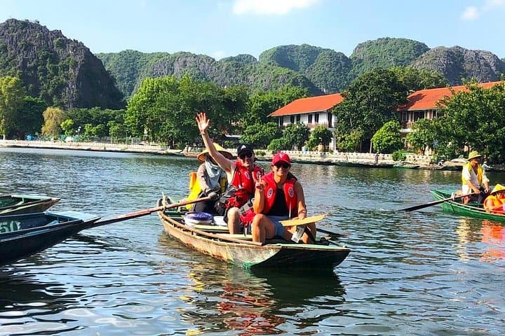 Luxury Day Trip to Hoa Lu, Tam Coc & Mua Cave from Hanoi photo 2
