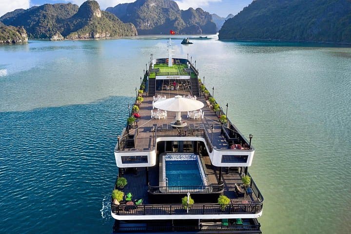 Kite Cruise Lan Ha Bay: 3-Day Lan Ha & Cat Ba Overnight Cruise from Hanoi