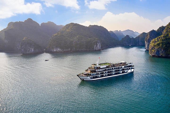 Kite Cruise Lan Ha Bay: 3-Day/2-Night Halong & Lan Ha Bay Cruise from Hanoi photo 2
