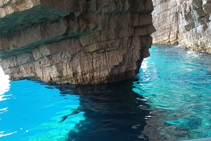 Blue Cave & Five Islands Speedboat Tour from Hvar