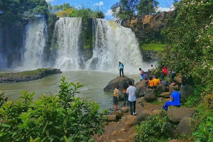 Ampefy Full-Day Road Tour: Lemurs, Geysers & Lily Waterfall from Antananarivo