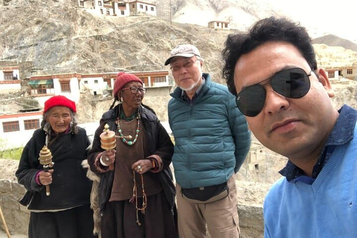 Overnight Pangong Lake Tour from Leh with Thiksey & Hemis Monasteries photo 4