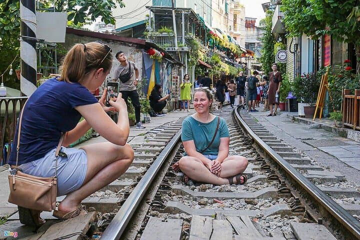 Private Hanoi Train Street Walking Tour – Old Quarter Highlights & Local Guide photo 4