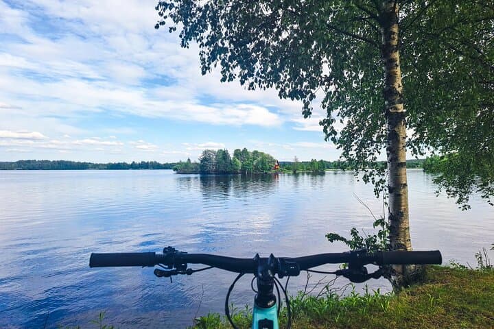 E-Bike Rovaniemi: Parks and Riversides City Ride photo 4