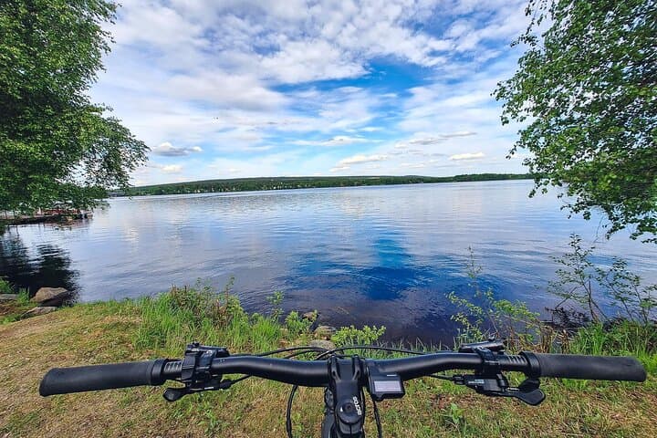 E-Bike Rovaniemi: Parks and Riversides City Ride photo 5