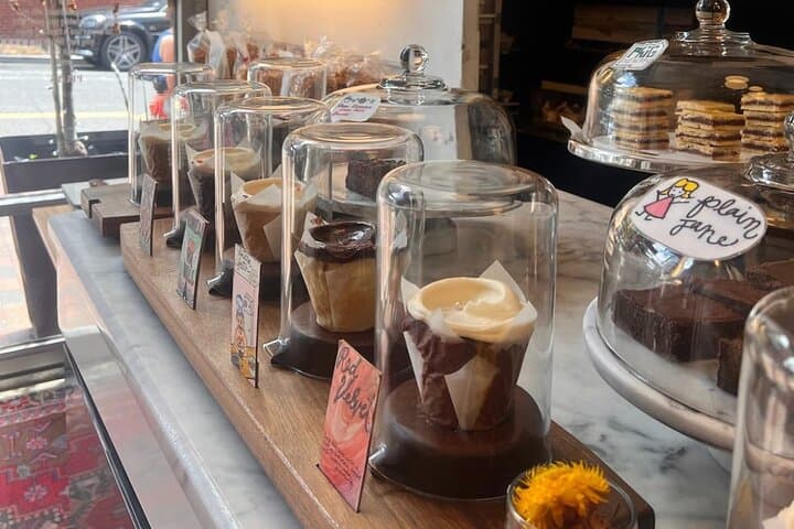 Georgetown Morning Food Tour: Cobblestones & Croissants
