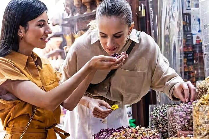 Private Old Dubai Food & Walking Tour — Abra Ride, Souks & Blue Mosque Visit photo 2