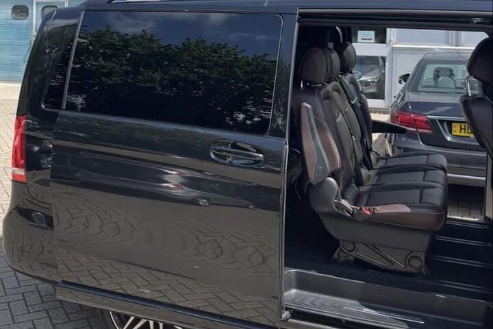 Southampton to Heathrow Private Transfer: Direct, Comfortable Airport Transport photo 4