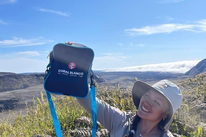 5-Day Galápagos Aquatic and Land Expedition: Snorkel, Hike & Wildlife Encounters photo 6
