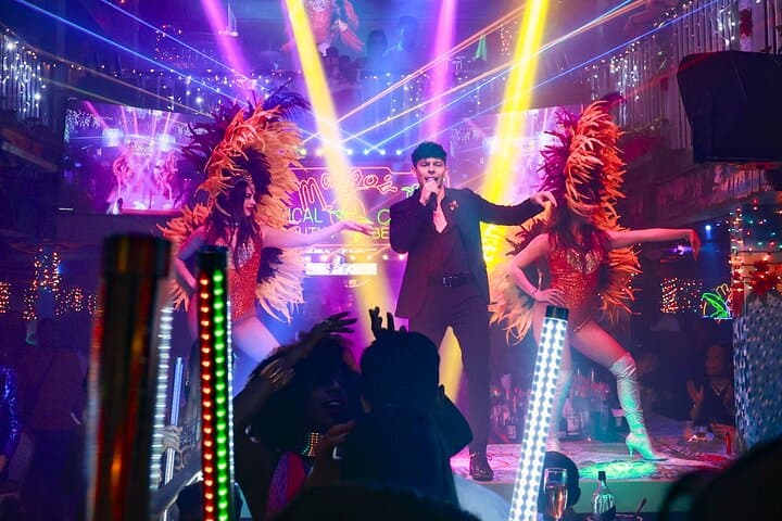 miami-south-beach-mangos-dinner-and-show-live-tropical-cabaret photo 2